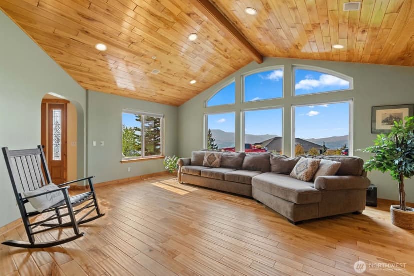 Property photo for 2323 Fancher Heights Boulevard, East Wenatchee photo 17