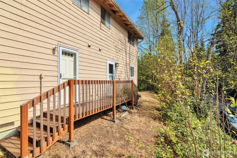 Property photo for 20101 14th Avenue Ne #1, Shoreline photo 25