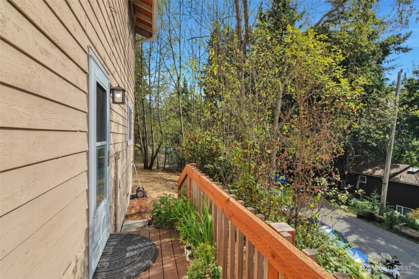 Property photo for 20101 14th Avenue Ne #1, Shoreline photo 24