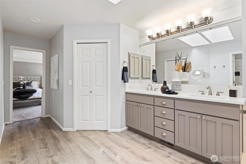 Property photo for 23926 Se 8th Place, Sammamish photo 29