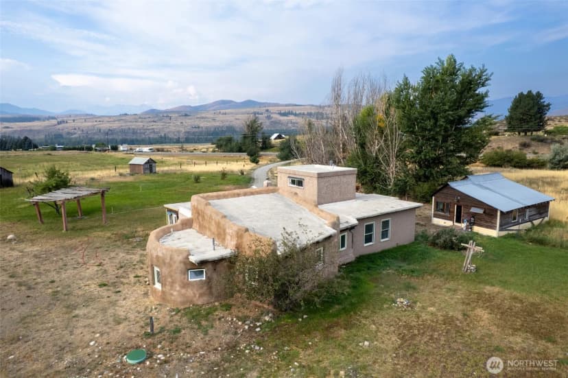 Property photo for 574 Twisp-winthrop Eastside Road, Winthrop photo 40