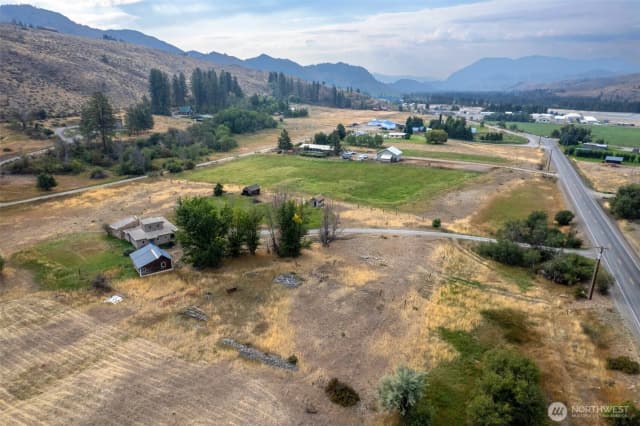 Property photo for 574 Twisp-winthrop Eastside Road, Winthrop photo 3
