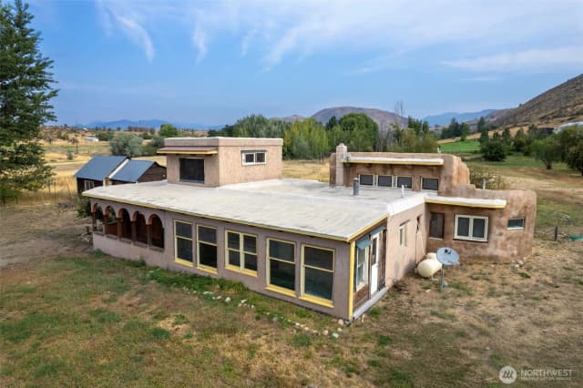 Property photo for 574 Twisp-winthrop Eastside Road, Winthrop