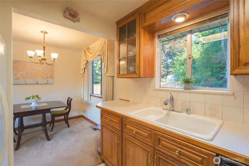 Property photo for 9408 26th Avenue Sw, Seattle photo 12