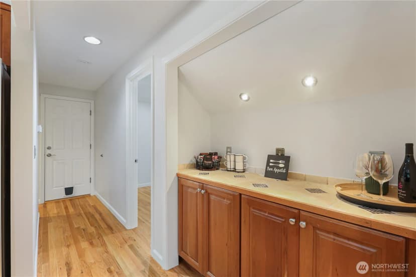 Property photo for 21700 Se 37th Street, Sammamish photo 13