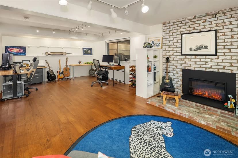 Property photo for 12079 Sunrise Drive Ne, Bainbridge Island photo 33