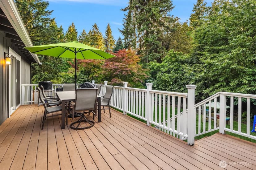 Property photo for 12079 Sunrise Drive Ne, Bainbridge Island photo 14