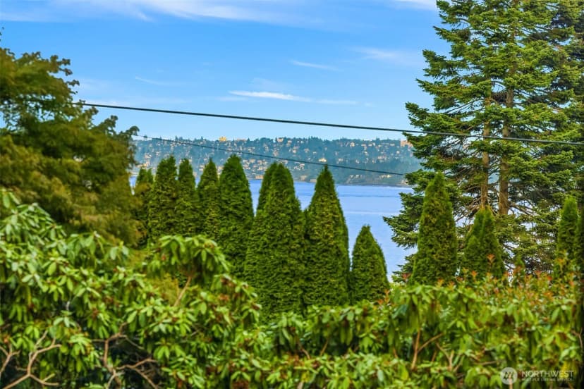 Property photo for 12079 Sunrise Drive Ne, Bainbridge Island photo 37