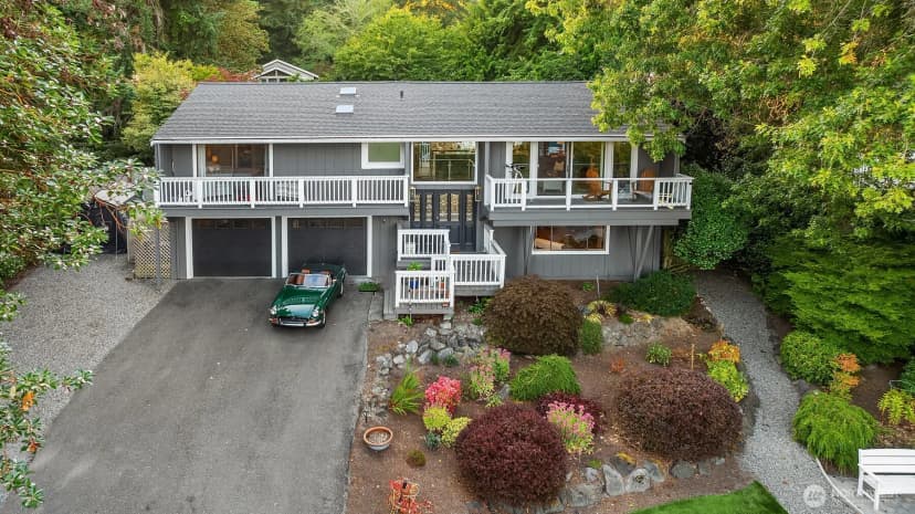 Property photo for 12079 Sunrise Drive Ne, Bainbridge Island photo 39
