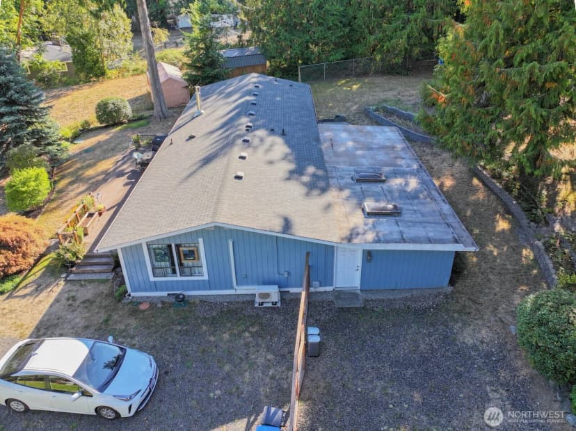 Property photo for 18971 Soundview Boulevard Ne, Suquamish photo 28