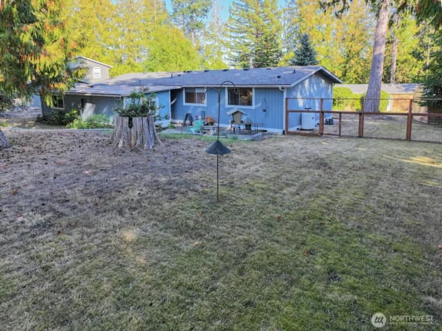 Property photo for 18971 Soundview Boulevard Ne, Suquamish photo 3