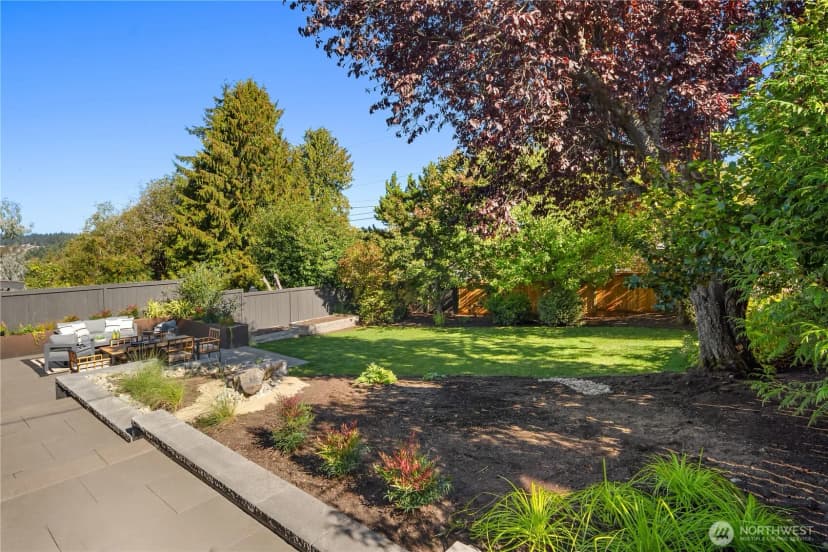 Property photo for 10706 12th Avenue Nw, Seattle photo 40