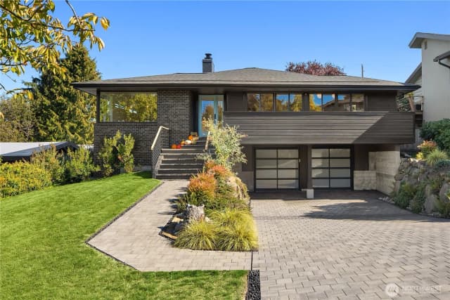 Property photo for 10706 12th Avenue Nw, Seattle
