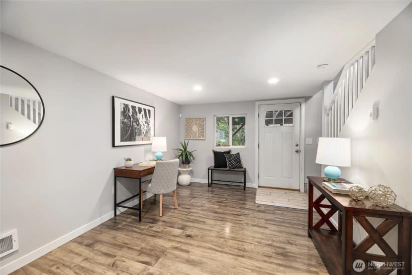 Property photo for 9642 13th Avenue Sw, Seattle photo 11