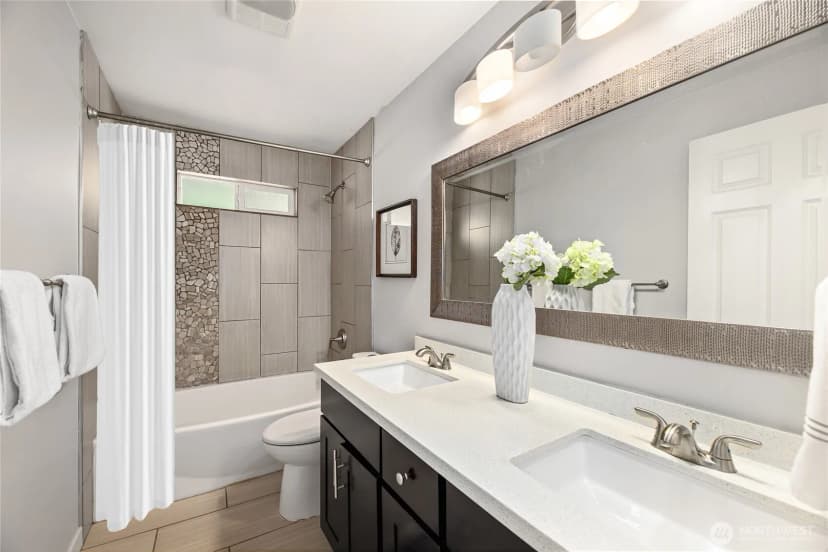 Property photo for 9642 13th Avenue Sw, Seattle photo 19