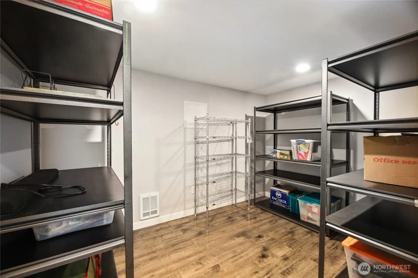 Property photo for 9642 13th Avenue Sw, Seattle photo 20