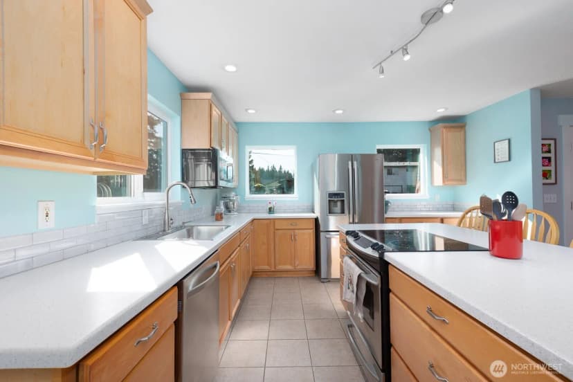 Property photo for 440 Sw 143rd Street, Burien photo 17