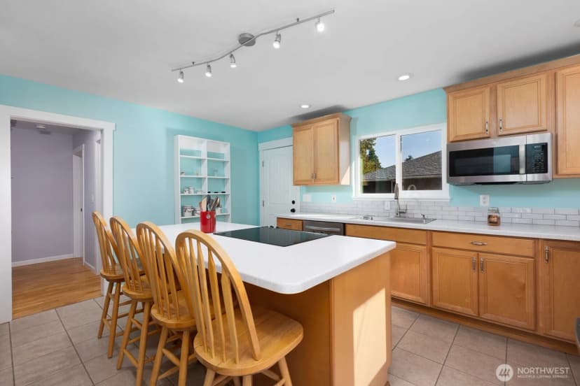 Property photo for 440 Sw 143rd Street, Burien photo 16