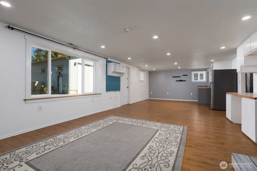 Property photo for 440 Sw 143rd Street, Burien photo 32