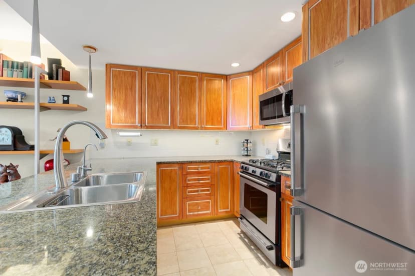 Property photo for 1420 Terry Avenue #1903, Seattle photo 17