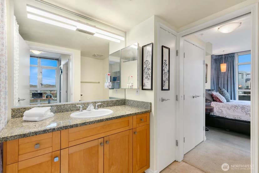 Property photo for 1420 Terry Avenue #1903, Seattle photo 7