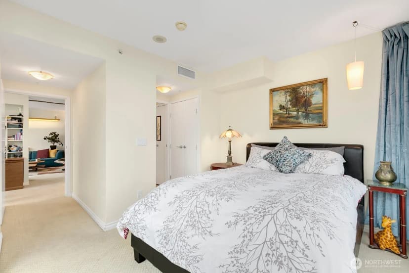 Property photo for 1420 Terry Avenue #1903, Seattle photo 4