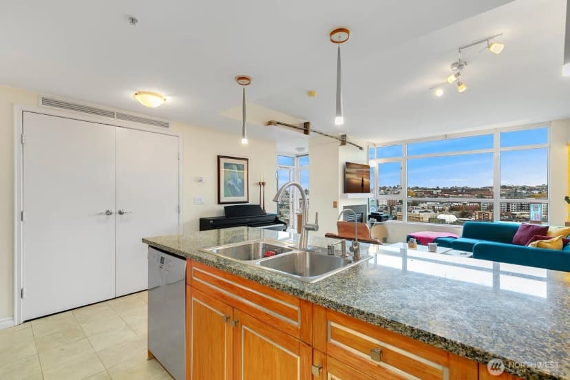 Property photo for 1420 Terry Avenue #1903, Seattle photo 19