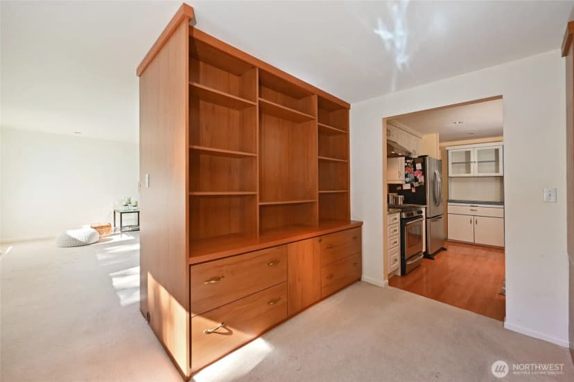 Property photo for 15047 12th Street Ne, Bellevue photo 9