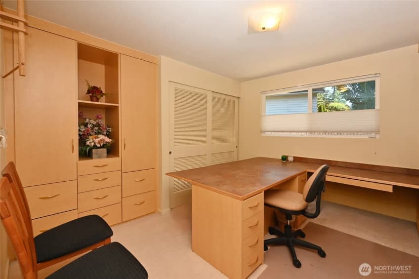 Property photo for 15047 12th Street Ne, Bellevue photo 15