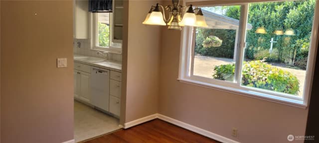 Property photo for 1803 126th Avenue Se, Bellevue photo 5