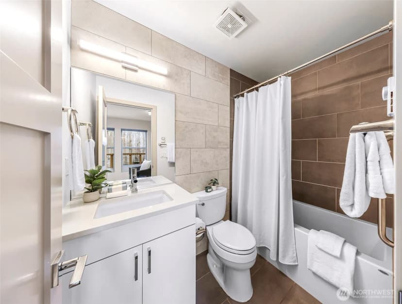 Property photo for 2220 Nw 64th Street, Seattle photo 9