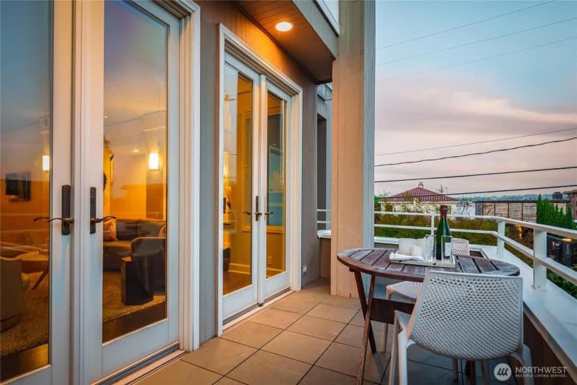 Property photo for 2345 43rd Avenue E, Seattle photo 9