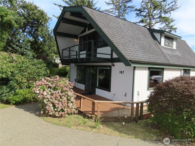 Property photo for 167 E Woodhill Avenue, Westport