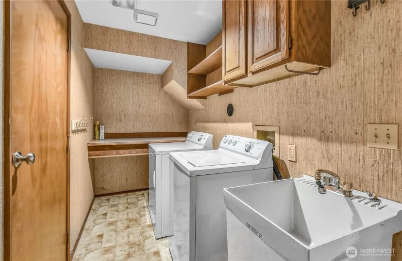 Property photo for 16901 Se 45th Street, Bellevue photo 24
