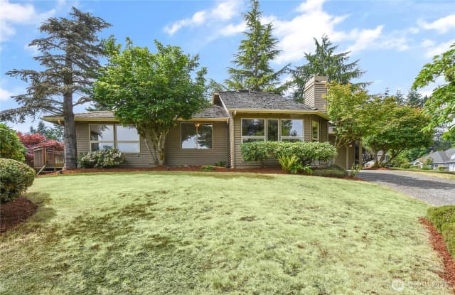 Property photo for 16901 Se 45th Street, Bellevue photo 2