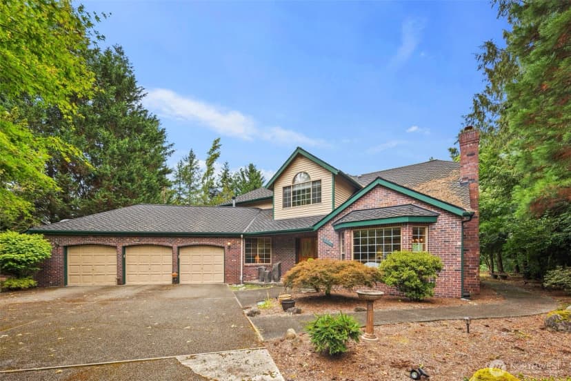 Property photo for 23812 Se 253rd Place, Maple Valley photo 2
