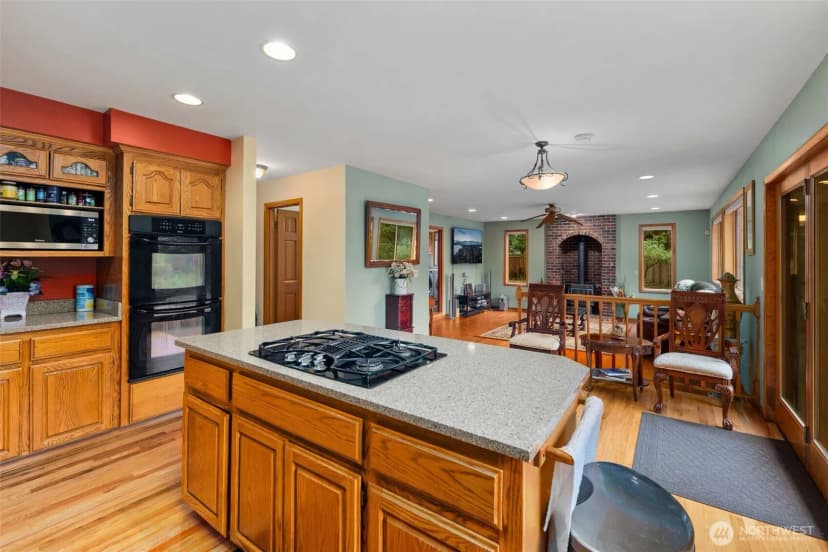 Property photo for 23812 Se 253rd Place, Maple Valley photo 17