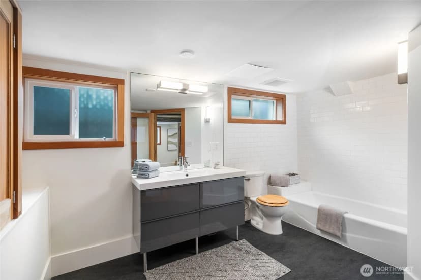 Property photo for 7332 23rd Avenue Nw, Seattle photo 31