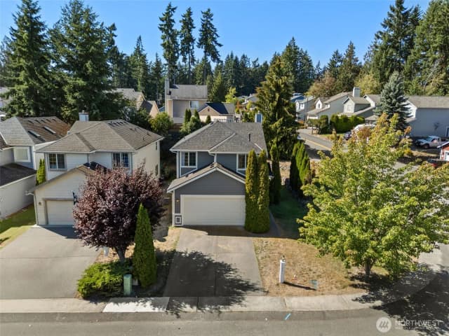 Property photo for 11051 Pansy Place Nw, Silverdale photo 2
