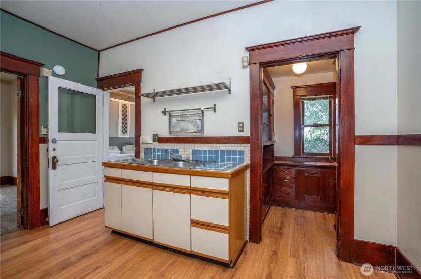 Property photo for 621 N Pine Street, Tacoma photo 14