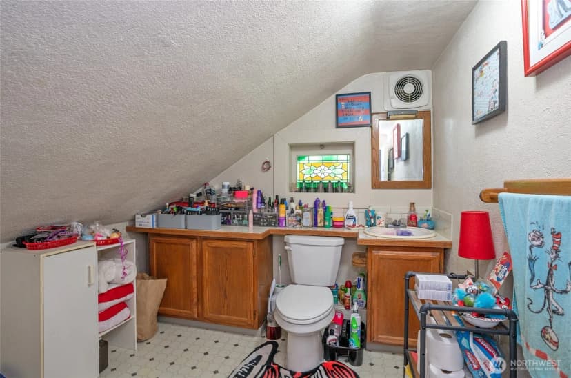 Property photo for 621 N Pine Street, Tacoma photo 28
