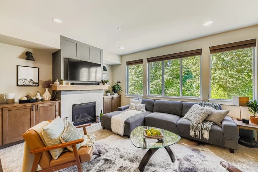 Property photo for 16212 48th Avenue W #6, Edmonds photo 3