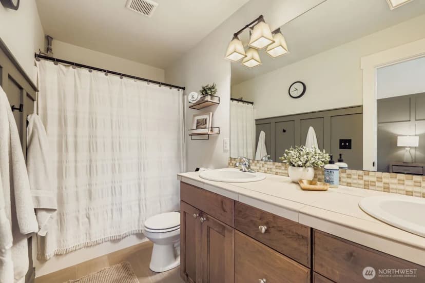 Property photo for 16212 48th Avenue W #6, Edmonds photo 15