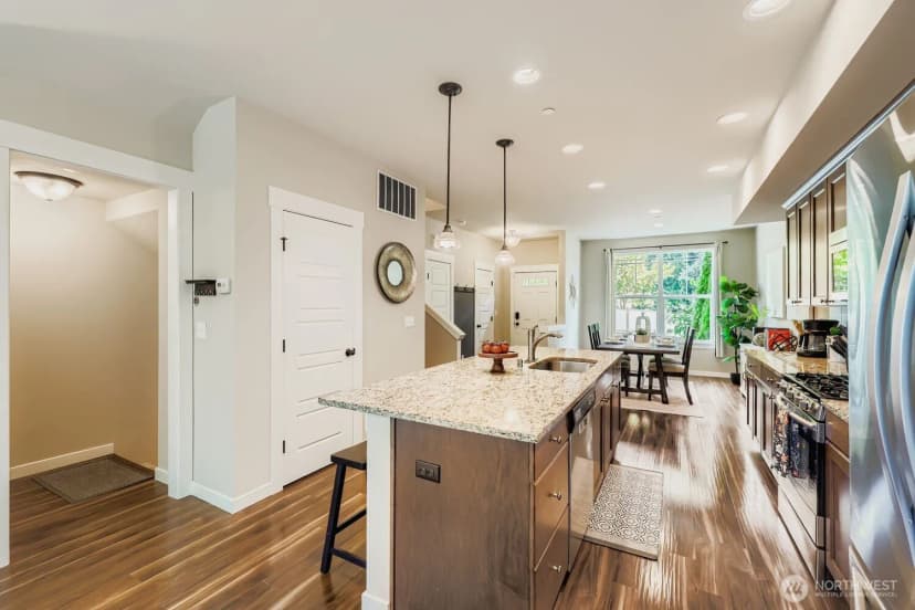 Property photo for 16212 48th Avenue W #6, Edmonds photo 11