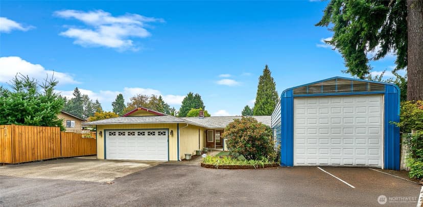 Property photo for 26225 Woodland Way S, Kent