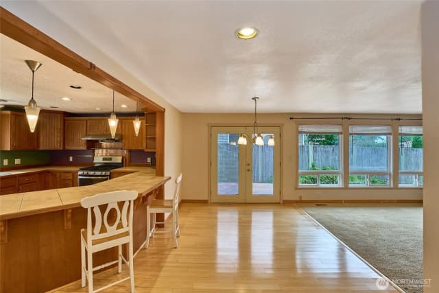 Property photo for 26225 Woodland Way S, Kent photo 3