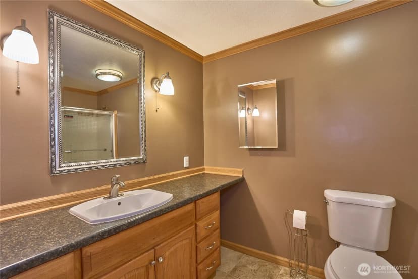 Property photo for 26225 Woodland Way S, Kent photo 10