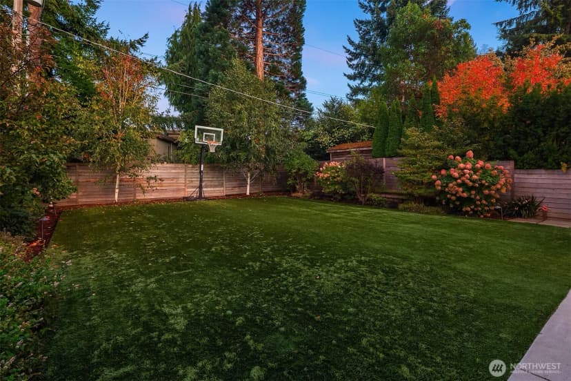 Property photo for 5142 48th Avenue Ne, Seattle photo 36