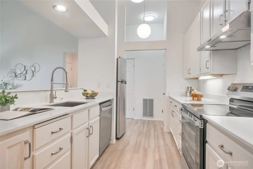 Property photo for 4228 221st Place Se #1083, Issaquah photo 9