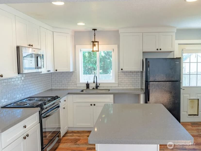 Property photo for 738 Eden Road W, Bremerton photo 7